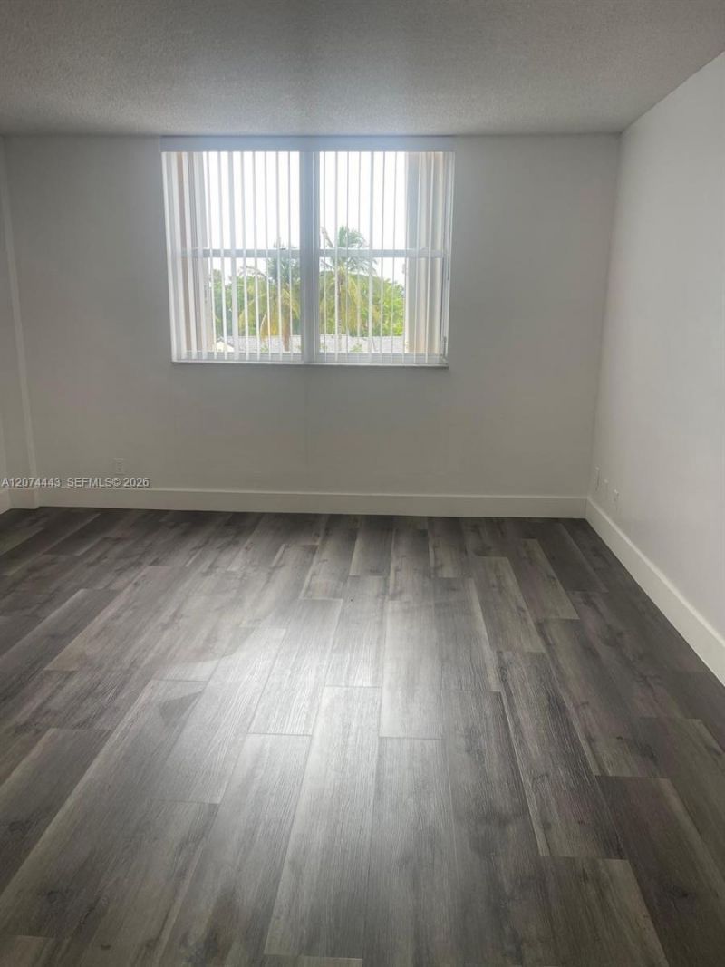 2450 NE 135th St, Unit 209, North Miami, FL 33181 Photo