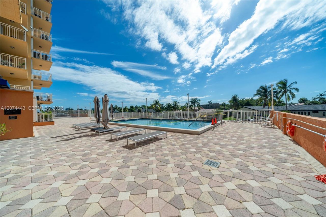 2450 NE 135th St, Unit 209, North Miami, FL 33181 Photo