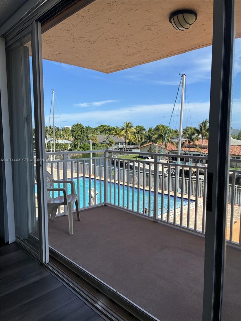 2450 NE 135th St, Unit 209, North Miami, FL 33181 Photo