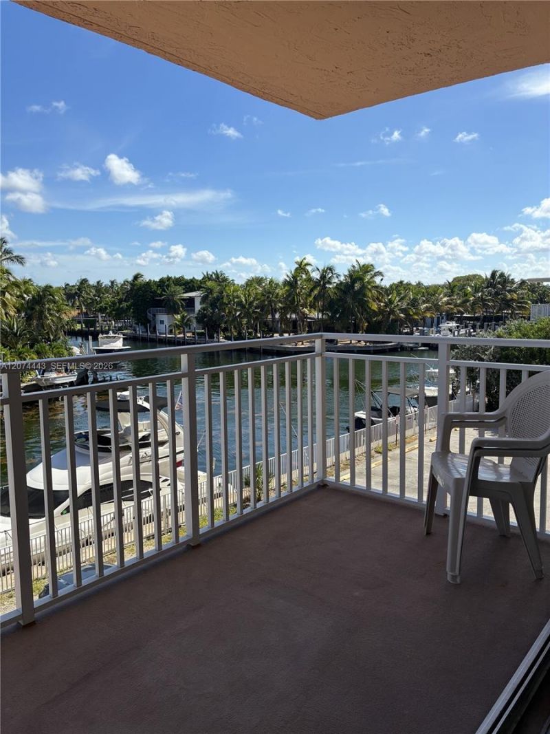 2450 NE 135th St, Unit 209, North Miami, FL 33181 Photo