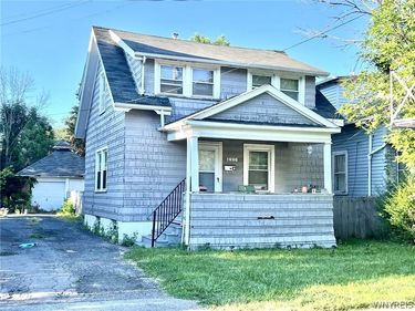 1886 Weston Avenue, Niagara Falls, NY 14305
