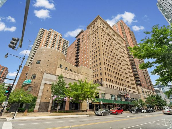 40 E 9th Street , Unit 1907, Chicago, IL 60605