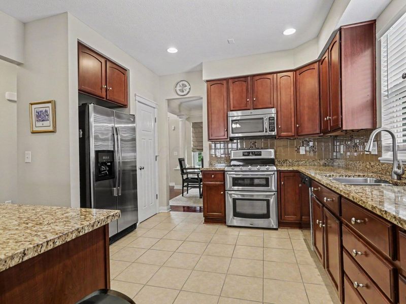 680 Granite Drive, Westerville, OH 43082 Photo 9
