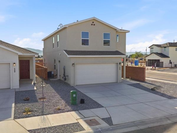 1268 Sage Street SW, Albuquerque, NM 87121