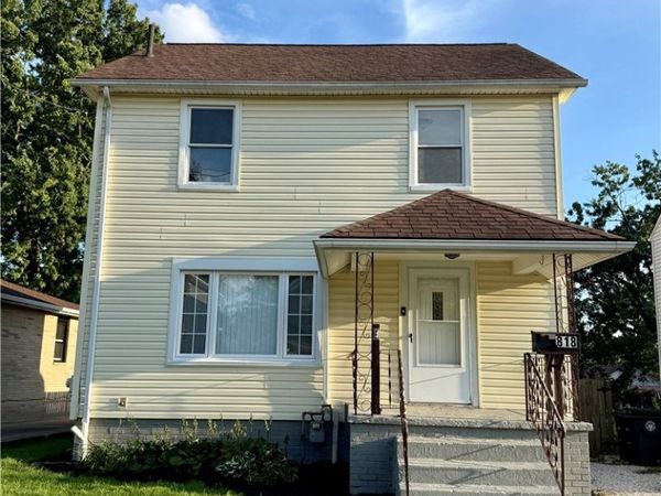 818 Saxon Avenue , Akron, OH 44314