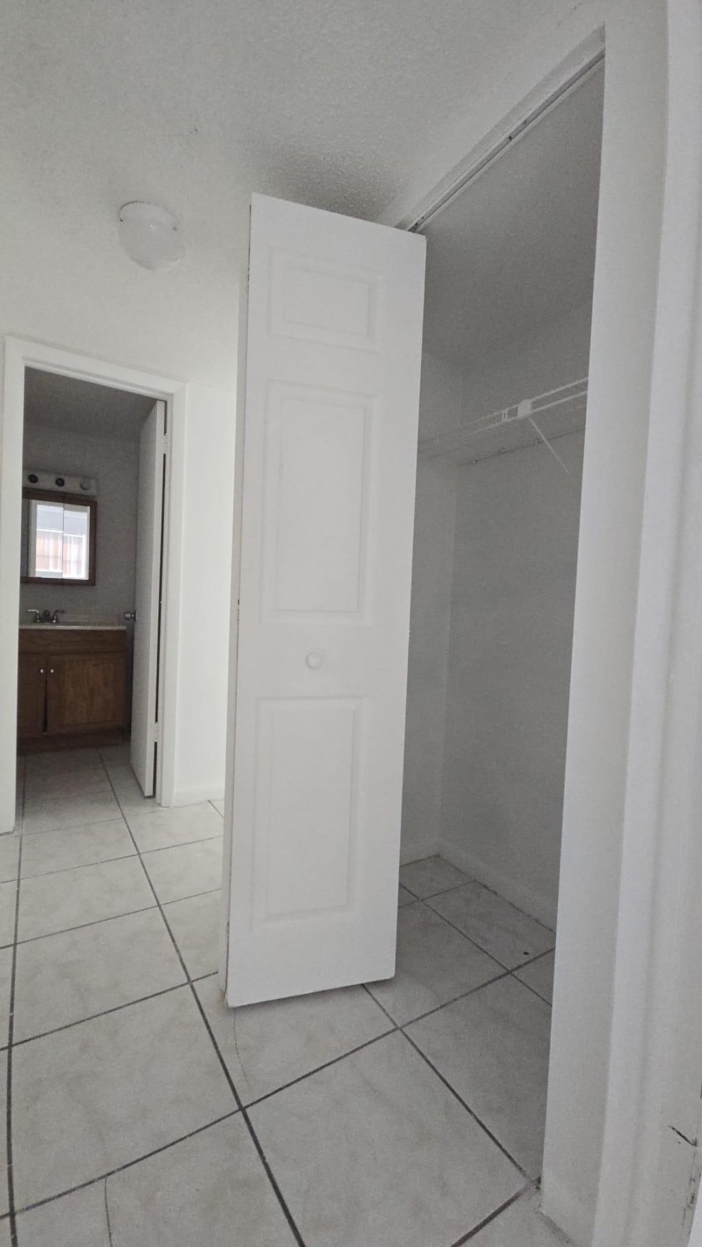 3600 NW 21st Street, Unit 203, Lauderdale Lakes, FL 33311 Photo