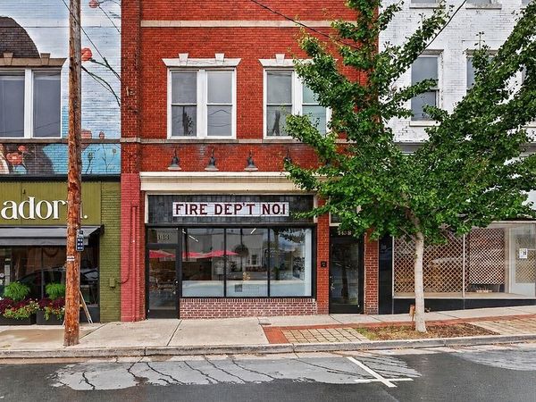 143 N WAYNE AVE, WAYNESBORO, VA 22980