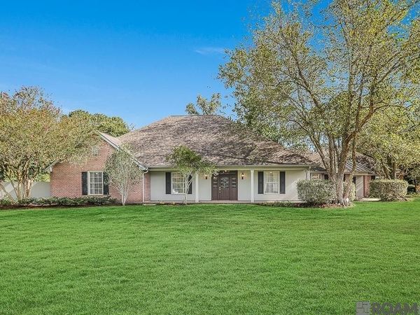 18449 Oakwood Dr, Prairieville, LA 70769