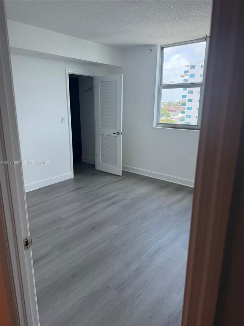 7501 E Treasure Dr , Unit 6K, North Bay Village, FL 33141 Photo