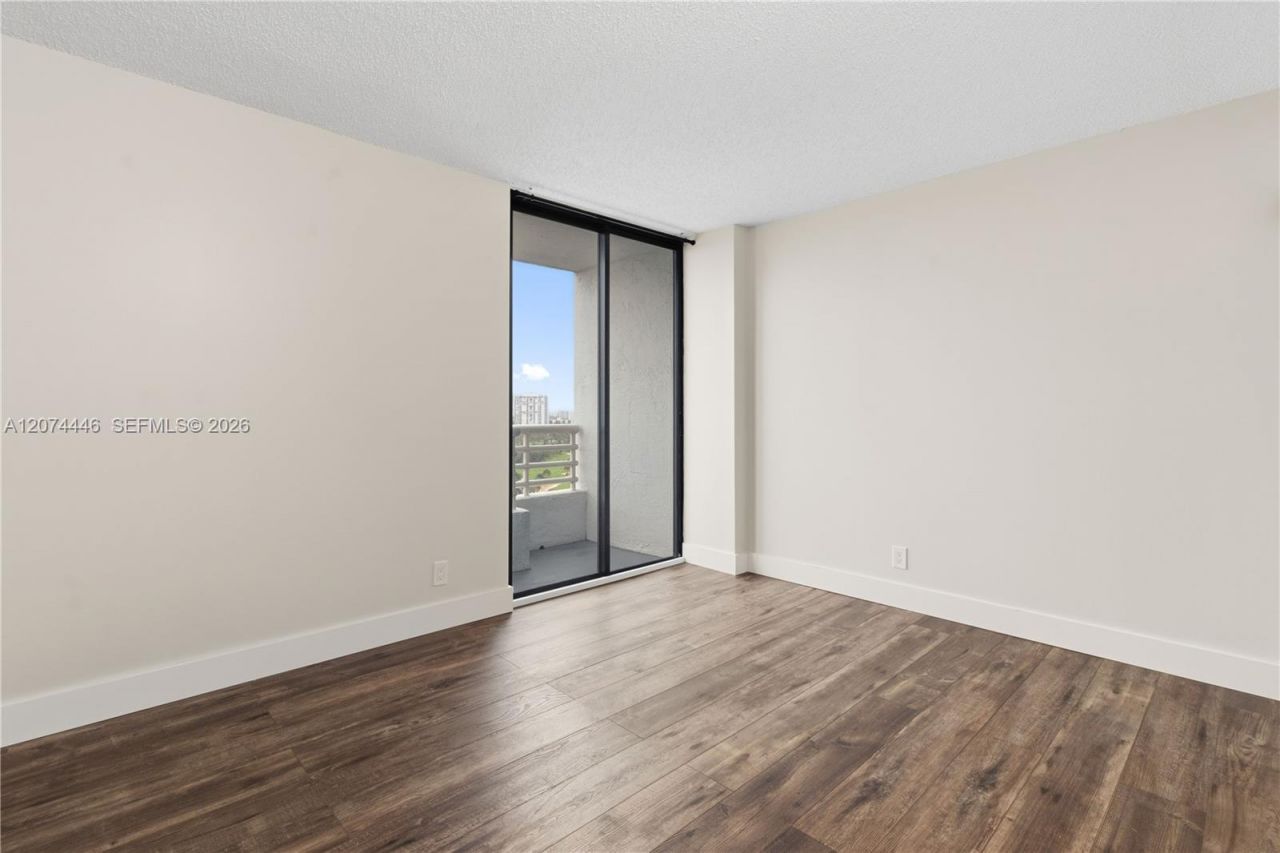 3300 NE 192nd St , Unit LP06, Aventura, FL 33180 Photo