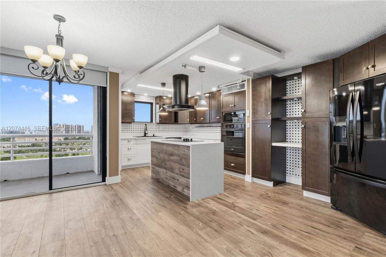 3300 NE 192nd St , Unit LP06, Aventura, FL 33180 Photo