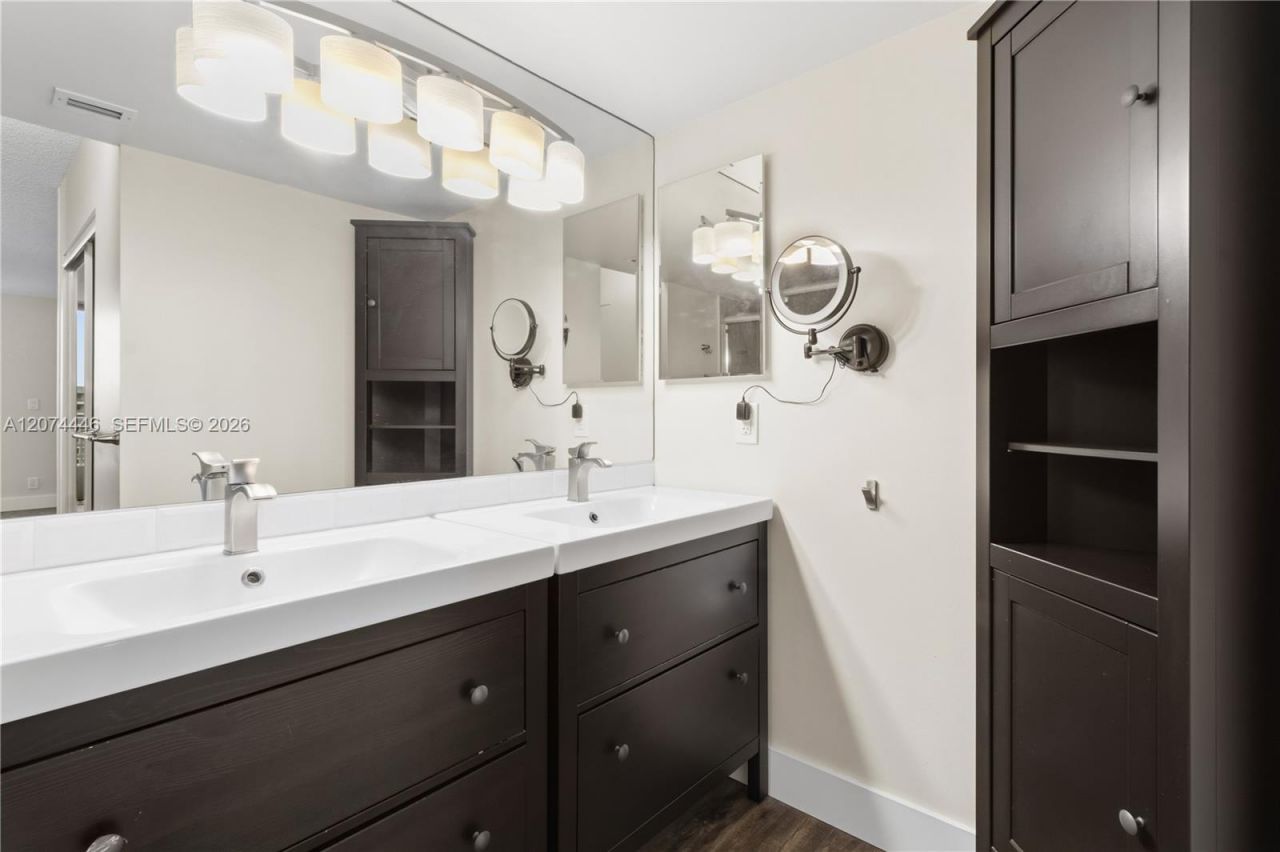 3300 NE 192nd St , Unit LP06, Aventura, FL 33180 Photo