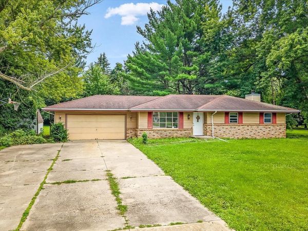 3919 Falling Leaf Drive, ROCKFORD, IL 61109