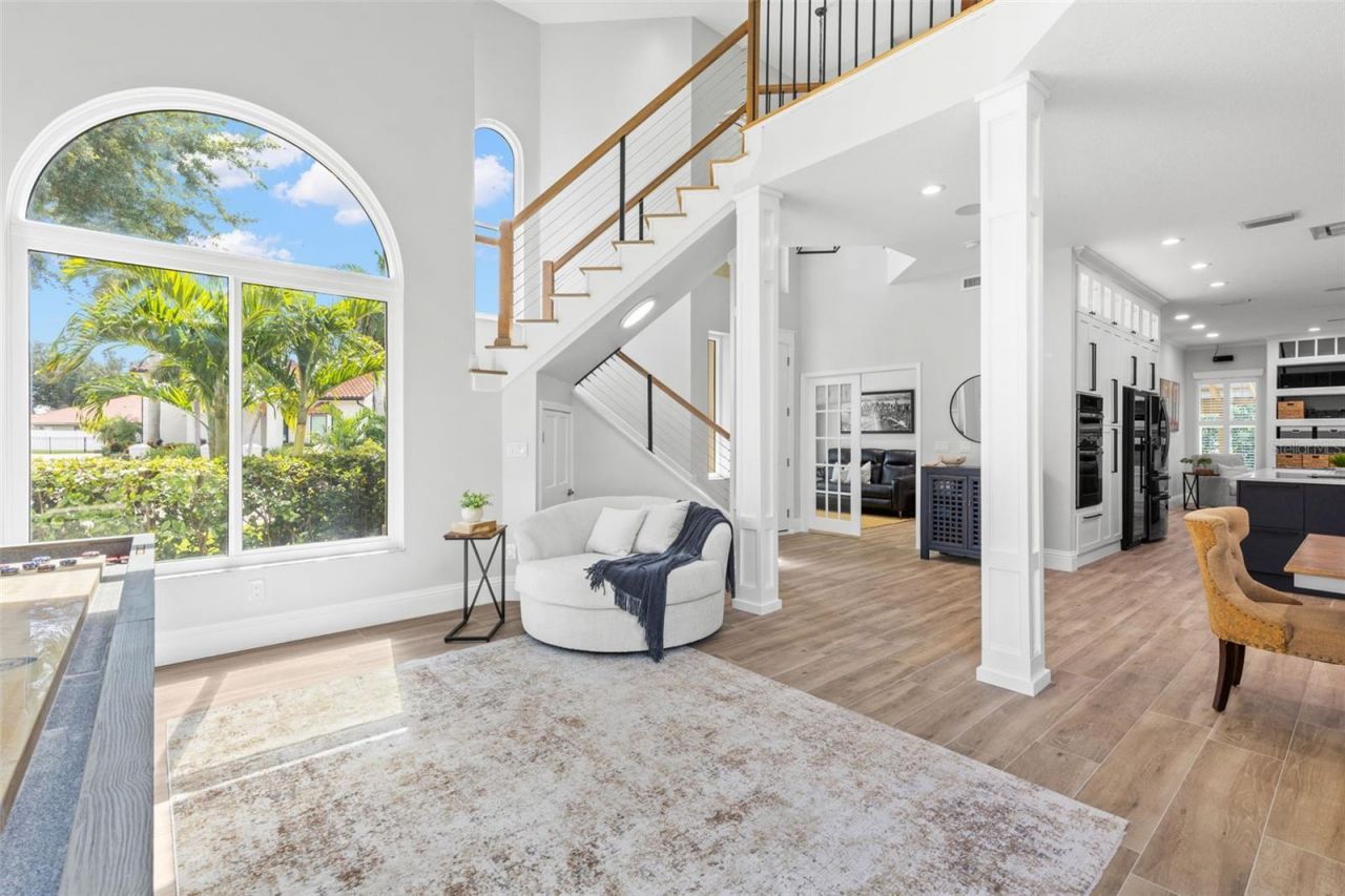 930 Southern Pine Court Ne, Saint Petersburg, FL 33703 Photo