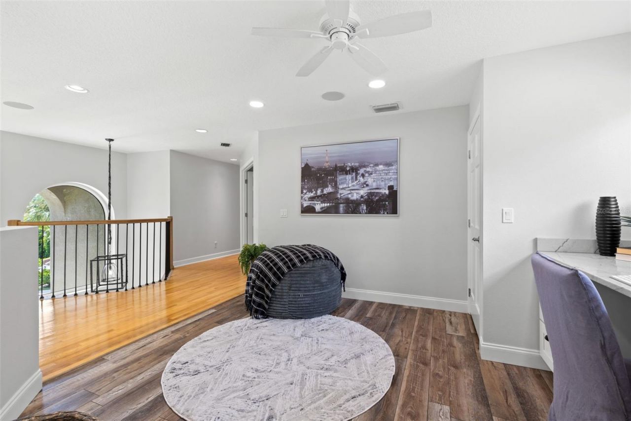 930 Southern Pine Court Ne, Saint Petersburg, FL 33703 Photo