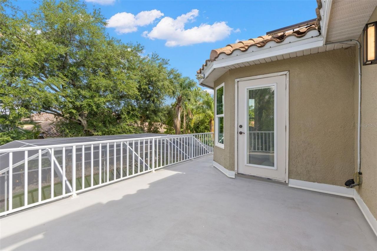 930 Southern Pine Court Ne, Saint Petersburg, FL 33703 Photo