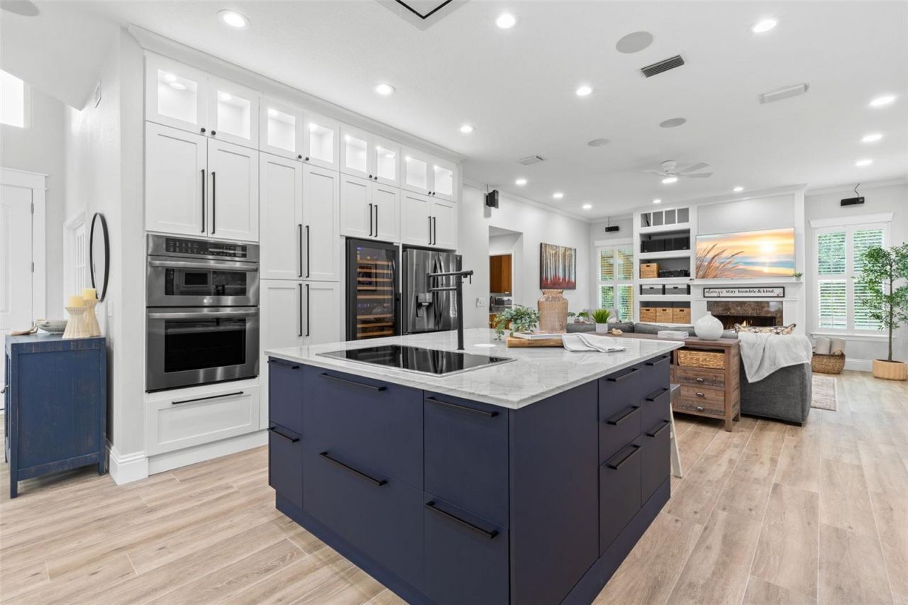 930 Southern Pine Court Ne, Saint Petersburg, FL 33703 Photo