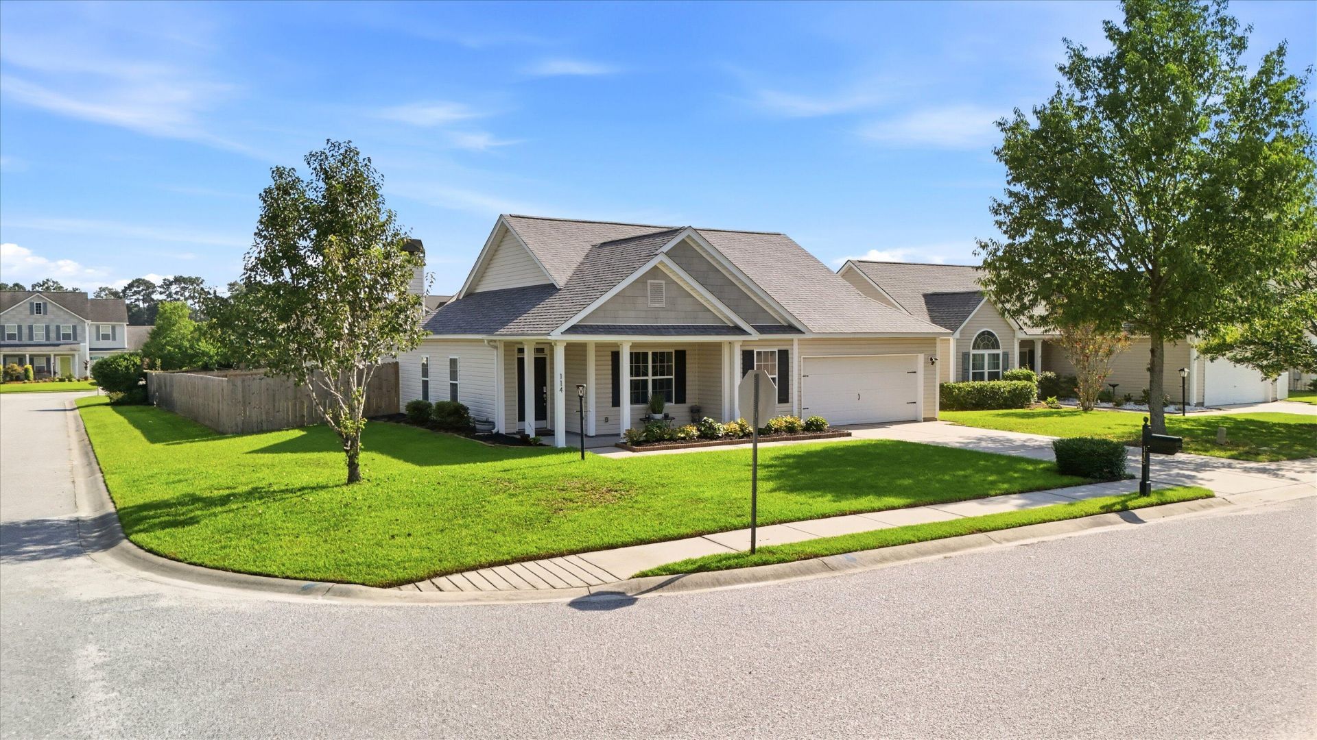 114 Cannonsmill Lane Photo 3