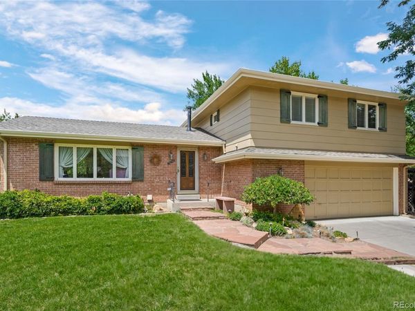 12143 W 68th Avenue , Arvada, CO 80004