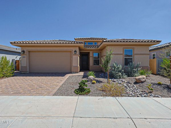 18119 W SILVERWOOD Drive, Goodyear, AZ 85338