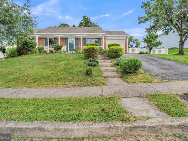 573 WELLINGTON ROAD, HARRISBURG, PA 17109