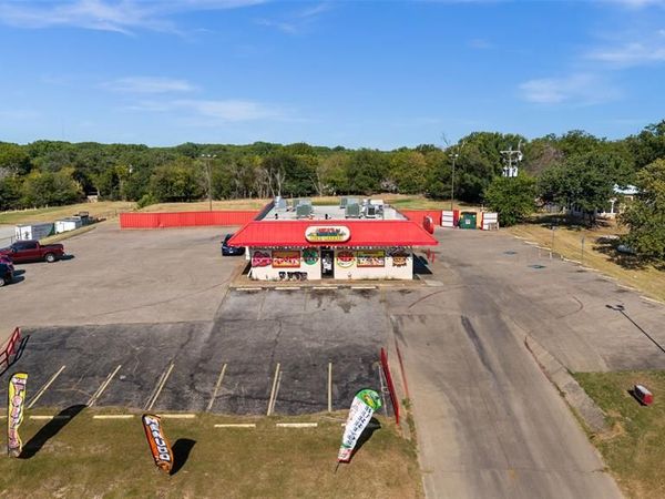 1833 Fm 730 N, Reno, TX 76020