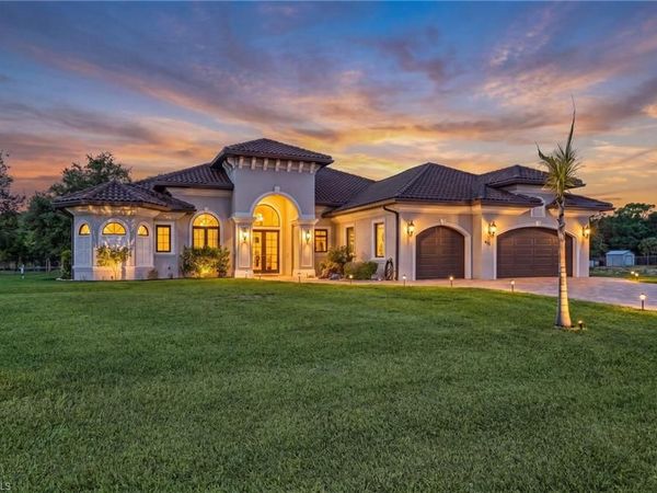 413 Edison AVE, LEHIGH ACRES, FL 33972