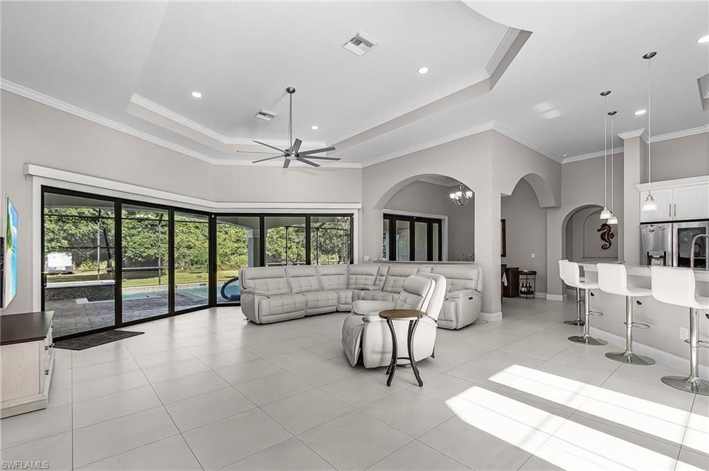 413 Edison Ave, Lehigh Acres, FL 33972 Photo
