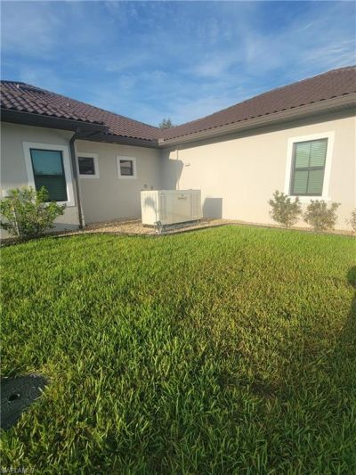 413 Edison Ave, Lehigh Acres, FL 33972 Photo