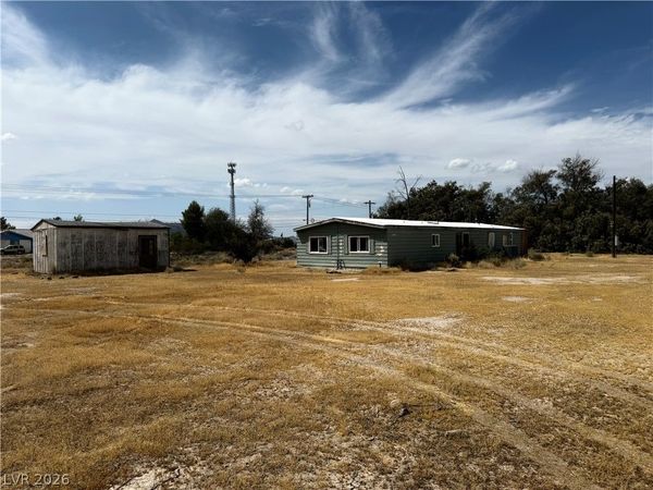 71 S Leslie Street, Pahrump, NV 89048