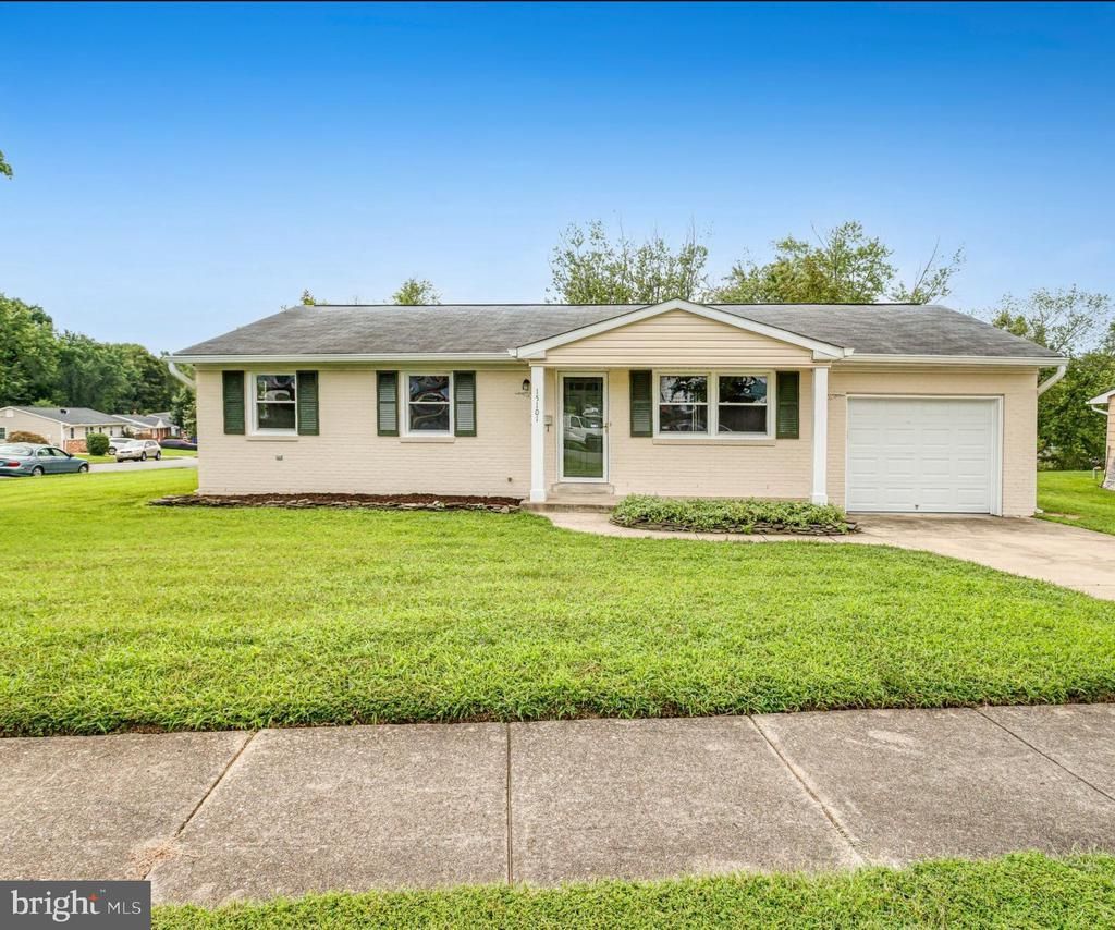15101 Campbell Lane, Woodbridge, VA 22193 Main Photo