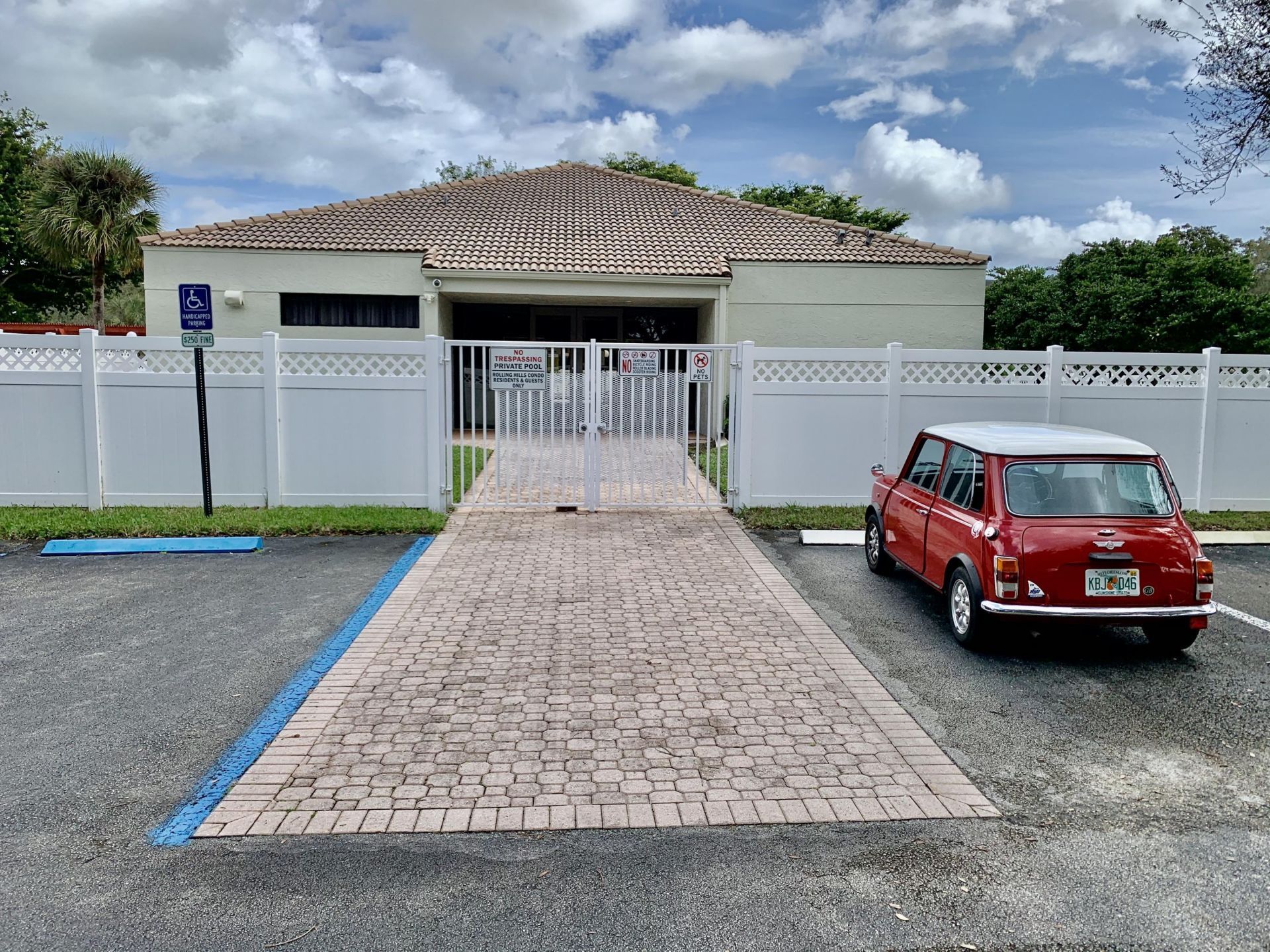 3100 W Rolling Hills Circle, Unit 309, Davie, FL 33328 Photo