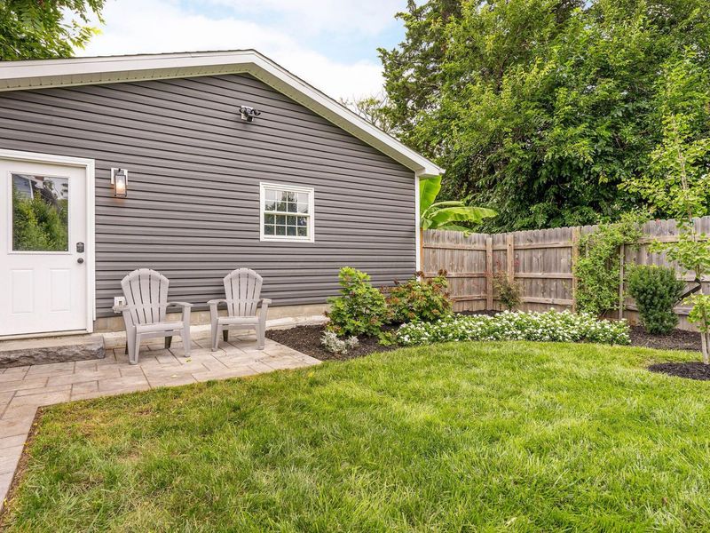 1035 S Champion Avenue, Columbus, OH 43206 Photo 6