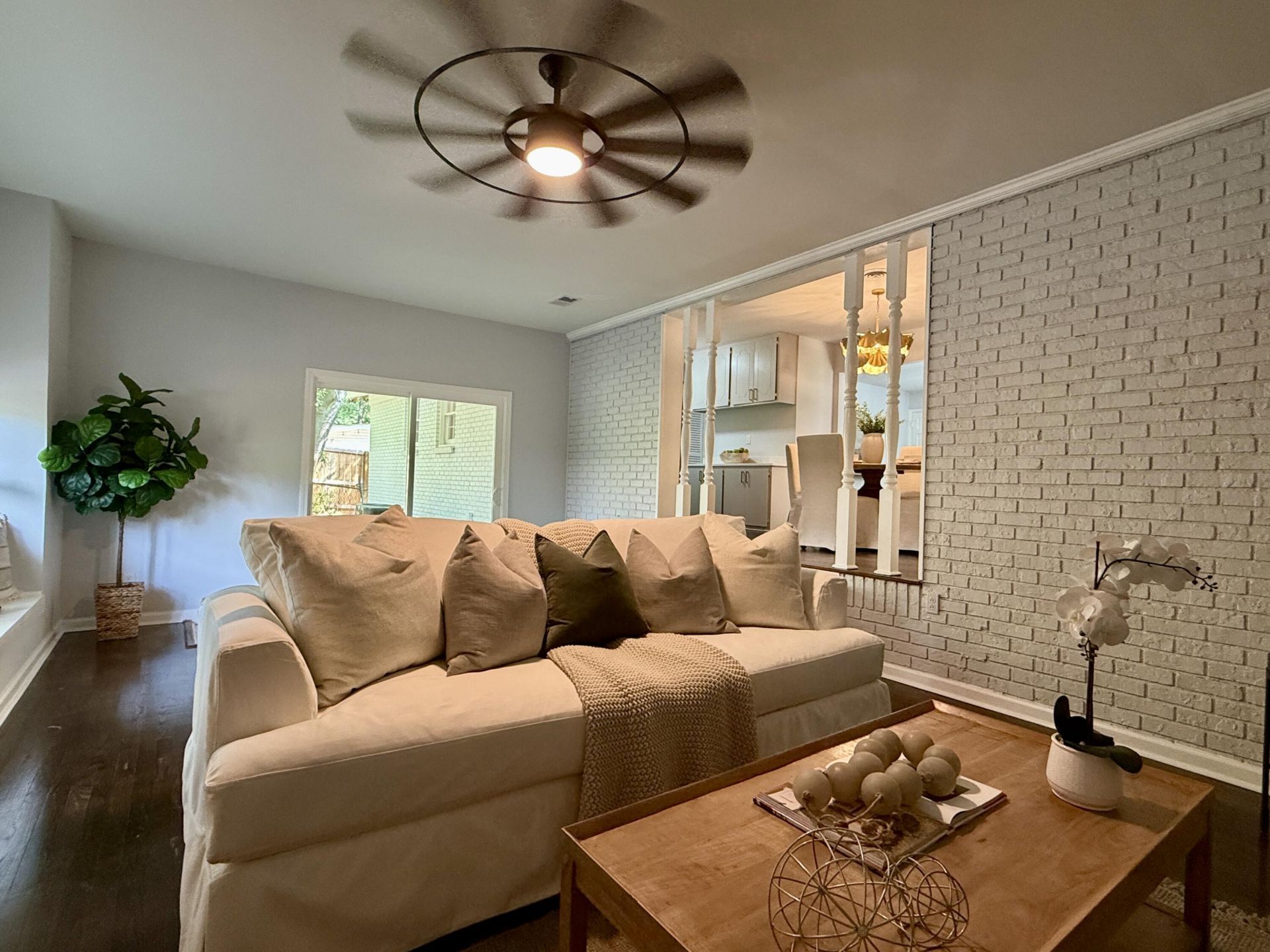 1455 Village Road Photo 11