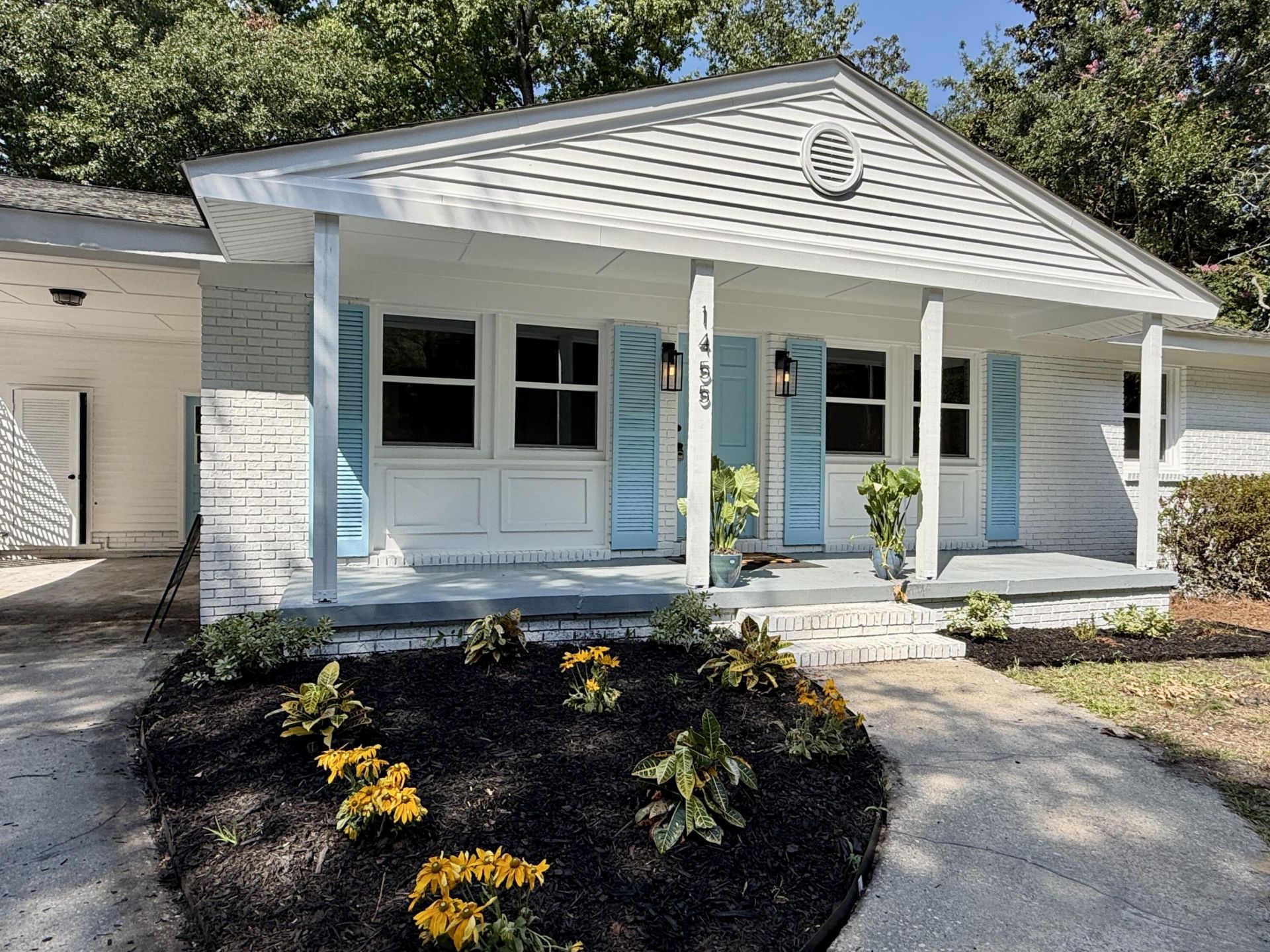 1455 Village Road Photo 4