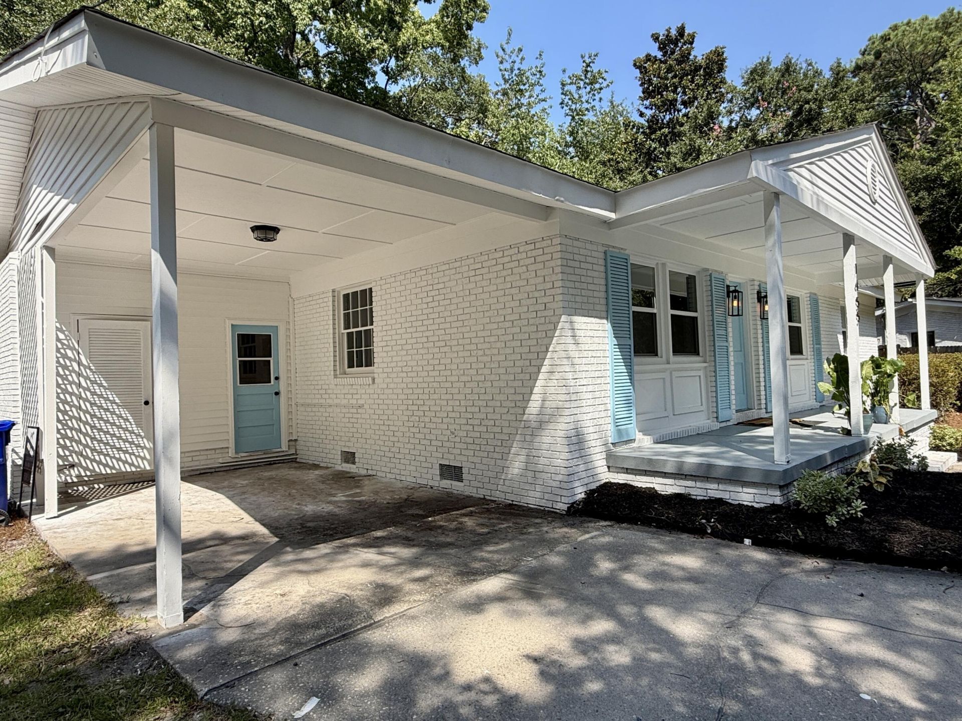 1455 Village Road Photo 5