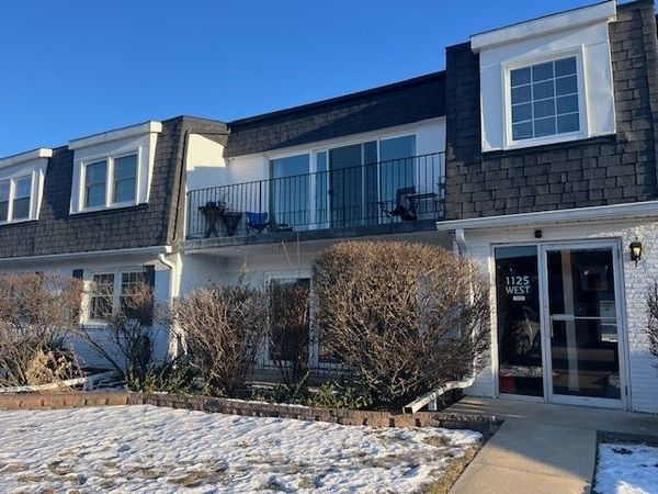 1125 Royal Saint George Drive , Unit 102, Naperville, IL 60563