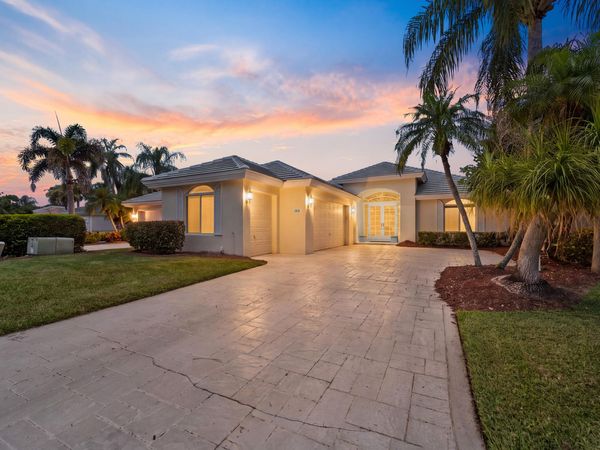 1415 SE GLENCOE Court, Port St. Lucie, FL 34952