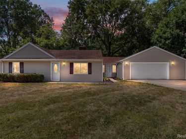 1156 Rinn Street, Burton, Mi 48509