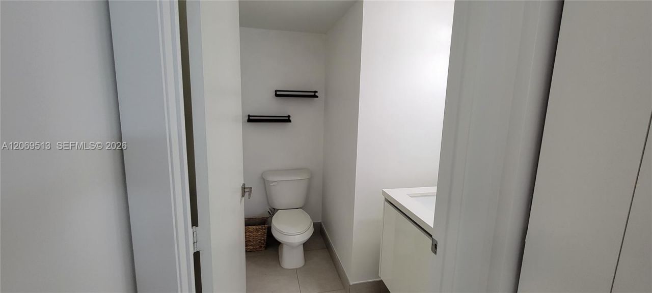10219 NW 72nd Ter , Doral, FL 33178 Photo