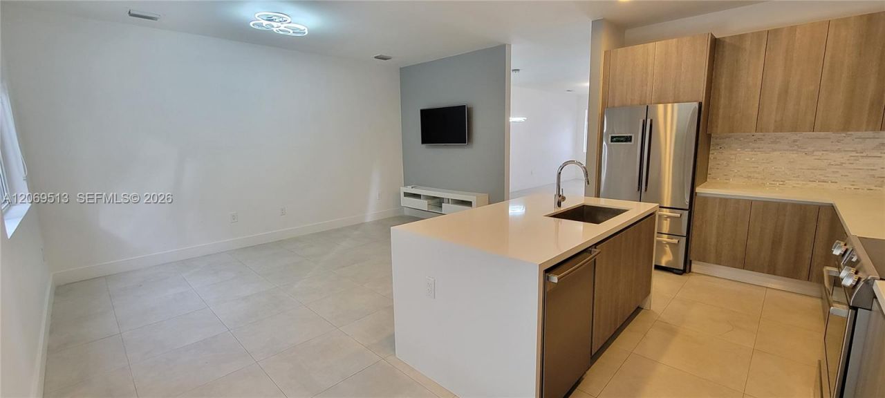 10219 NW 72nd Ter , Doral, FL 33178 Photo