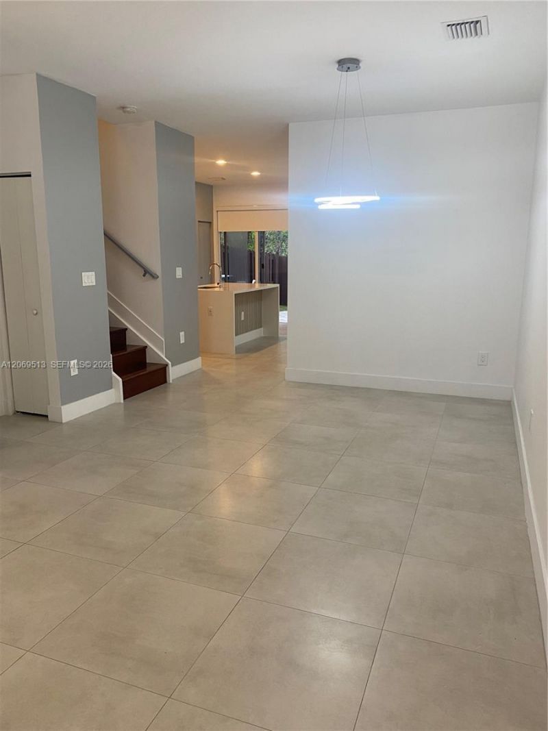 10219 NW 72nd Ter , Doral, FL 33178 Photo