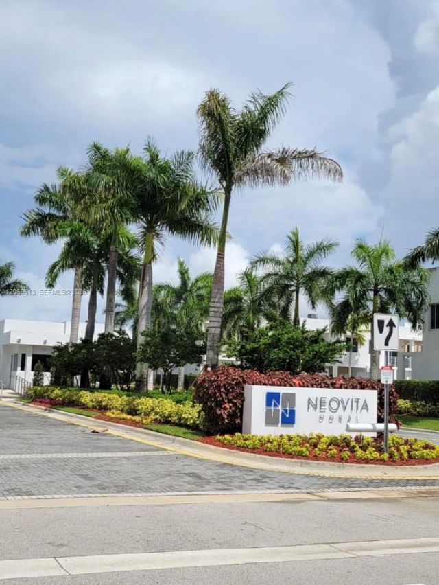 10219 NW 72nd Ter , Doral, FL 33178 Photo