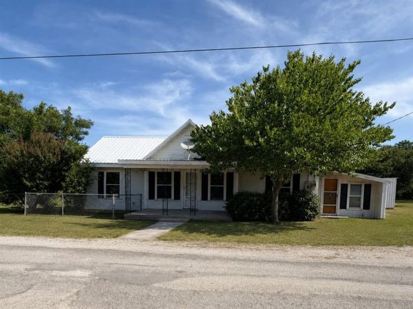 600 W 14TH Street, Coleman, TX 76834