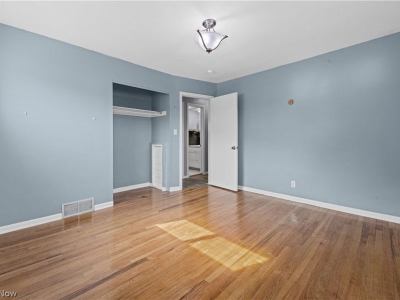 578 E Dartmoor Avenue, Seven Hills, OH 44131 Photo 29