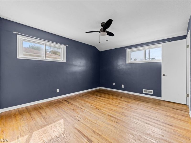 578 E Dartmoor Avenue, Seven Hills, OH 44131 Photo 33
