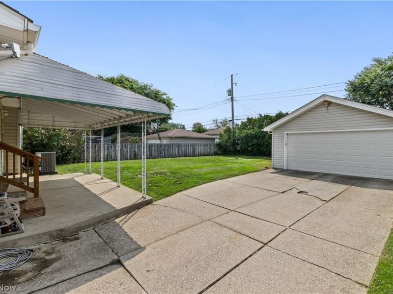 578 E Dartmoor Avenue, Seven Hills, OH 44131 Photo 46