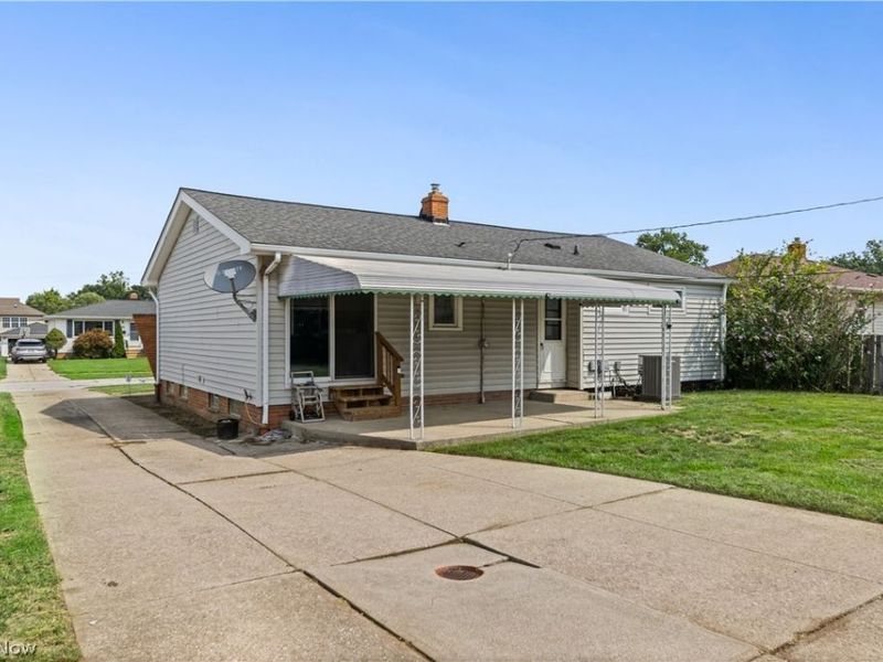 578 E Dartmoor Avenue, Seven Hills, OH 44131 Photo 49