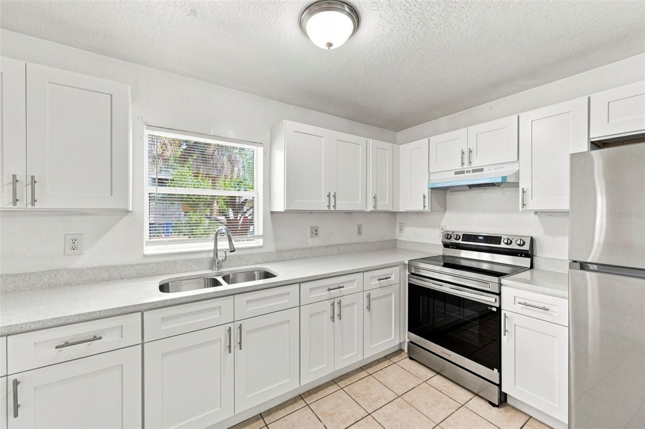 980 13th Avenue S, Saint Petersburg, FL 33705 Photo