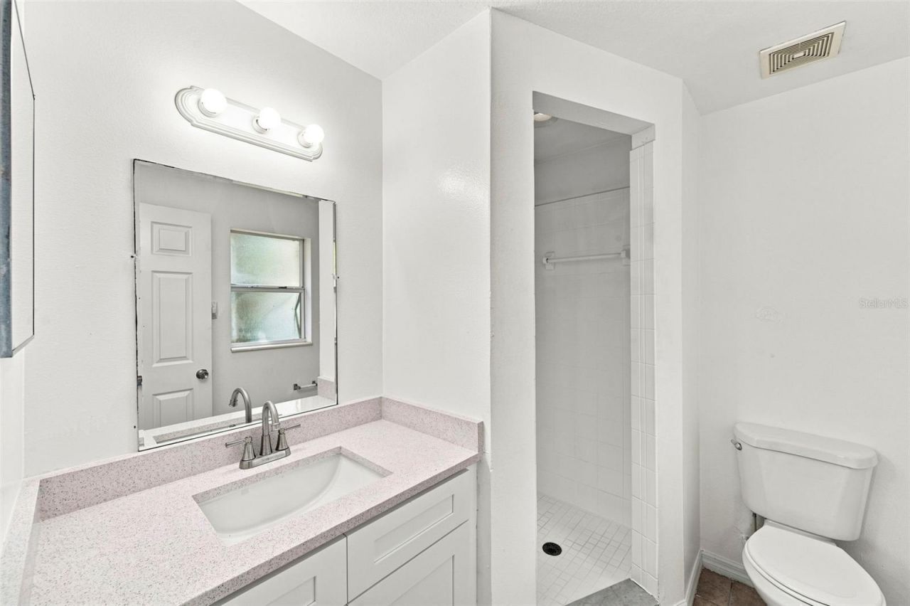 980 13th Avenue S, Saint Petersburg, FL 33705 Photo